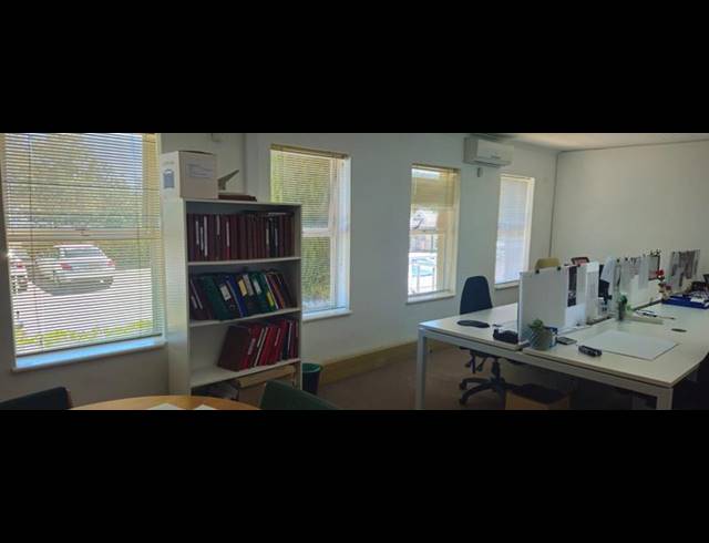 BUSINESS PROPERTY TO RENT IN HIGH CAPE